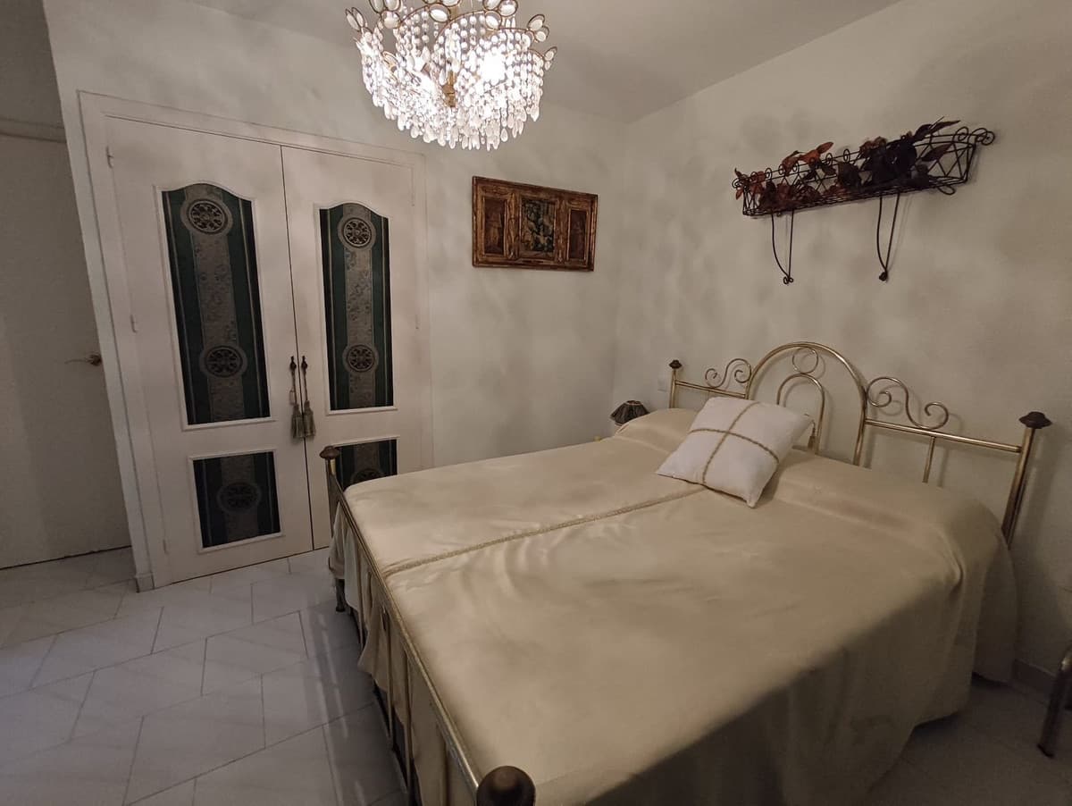 Detached Villa in El Chaparral — photo 5 of 10