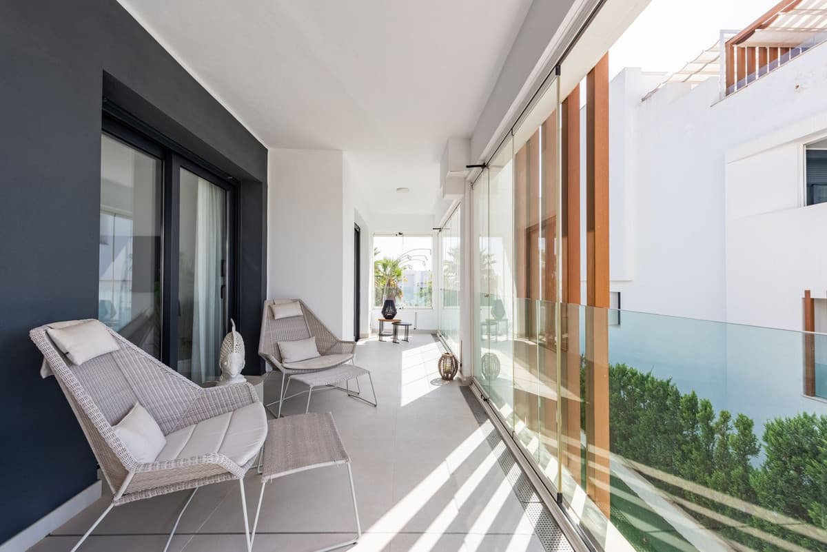 Middle Floor Apartment in Bel Air — photo 10 of 10