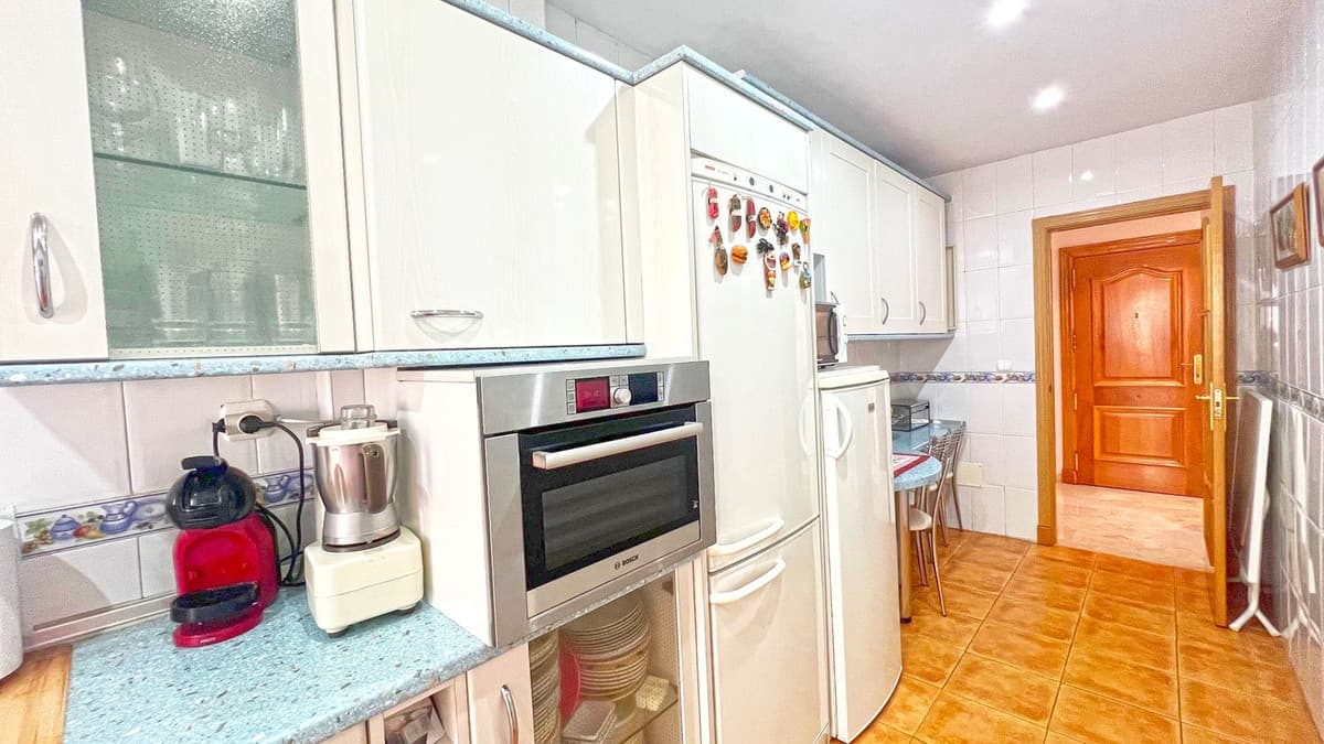 Middle Floor Apartment in Marbella — photo 8 of 10