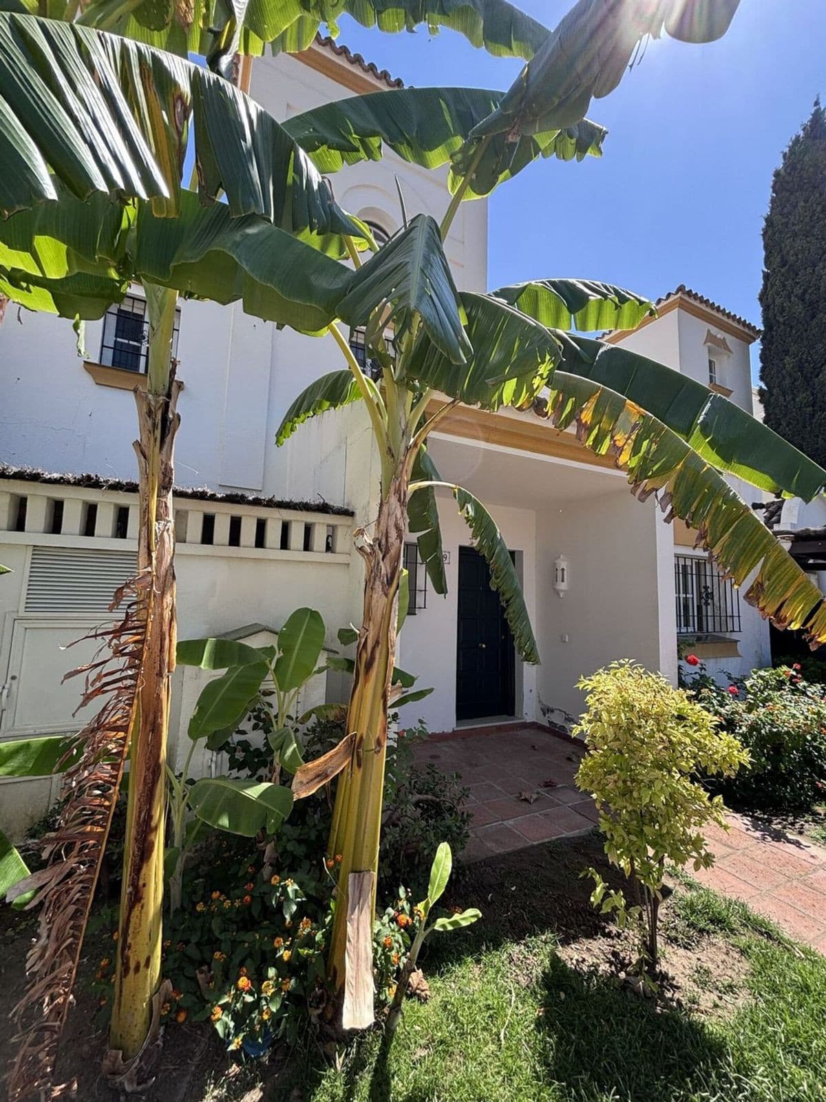 Townhouse in Estepona — photo 4 of 10