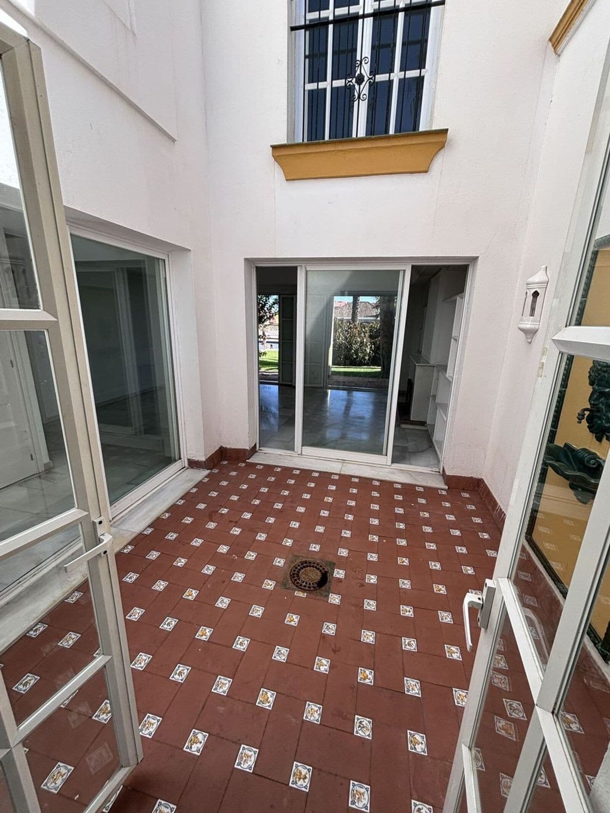 Townhouse in Estepona — photo 6 of 10