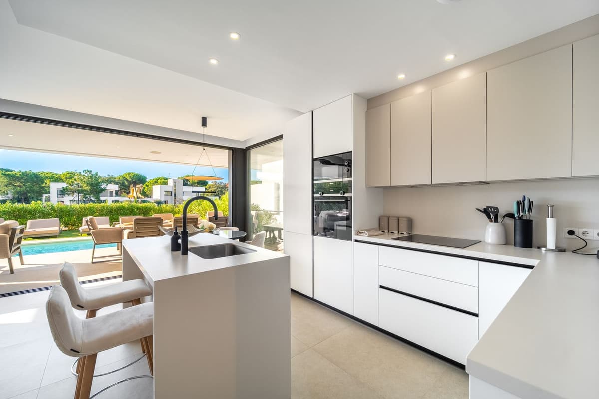 Detached Villa in Elviria — photo 5 of 10