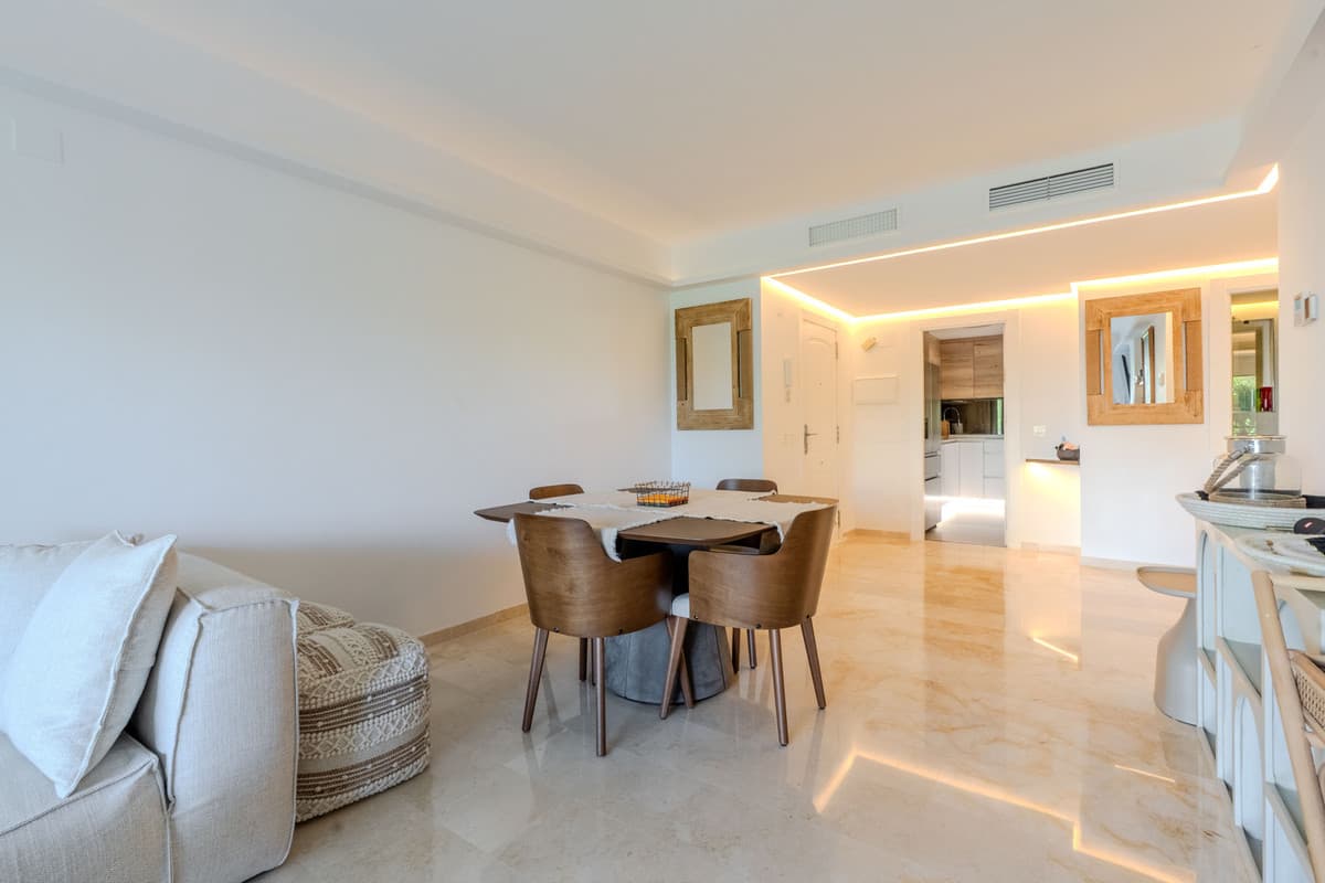 Middle Floor Apartment in Puerto Banús — photo 9 of 10