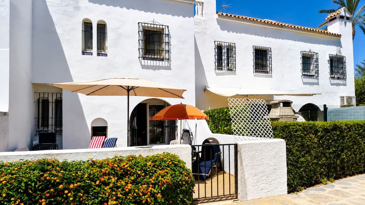 Townhouse in Casares Playa — photo 2 of 10