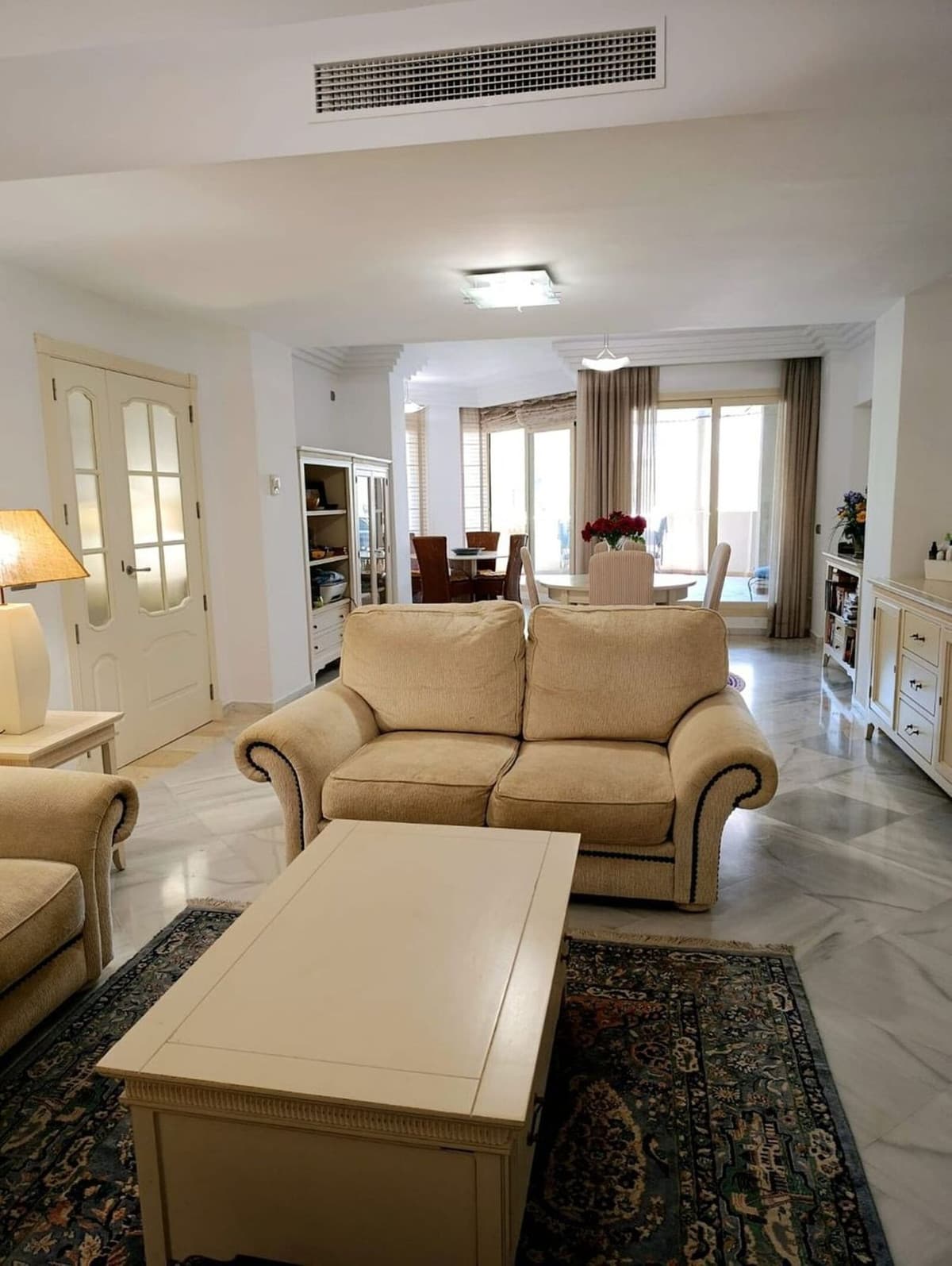 Middle Floor Apartment in Nueva Andalucía — photo 3 of 10