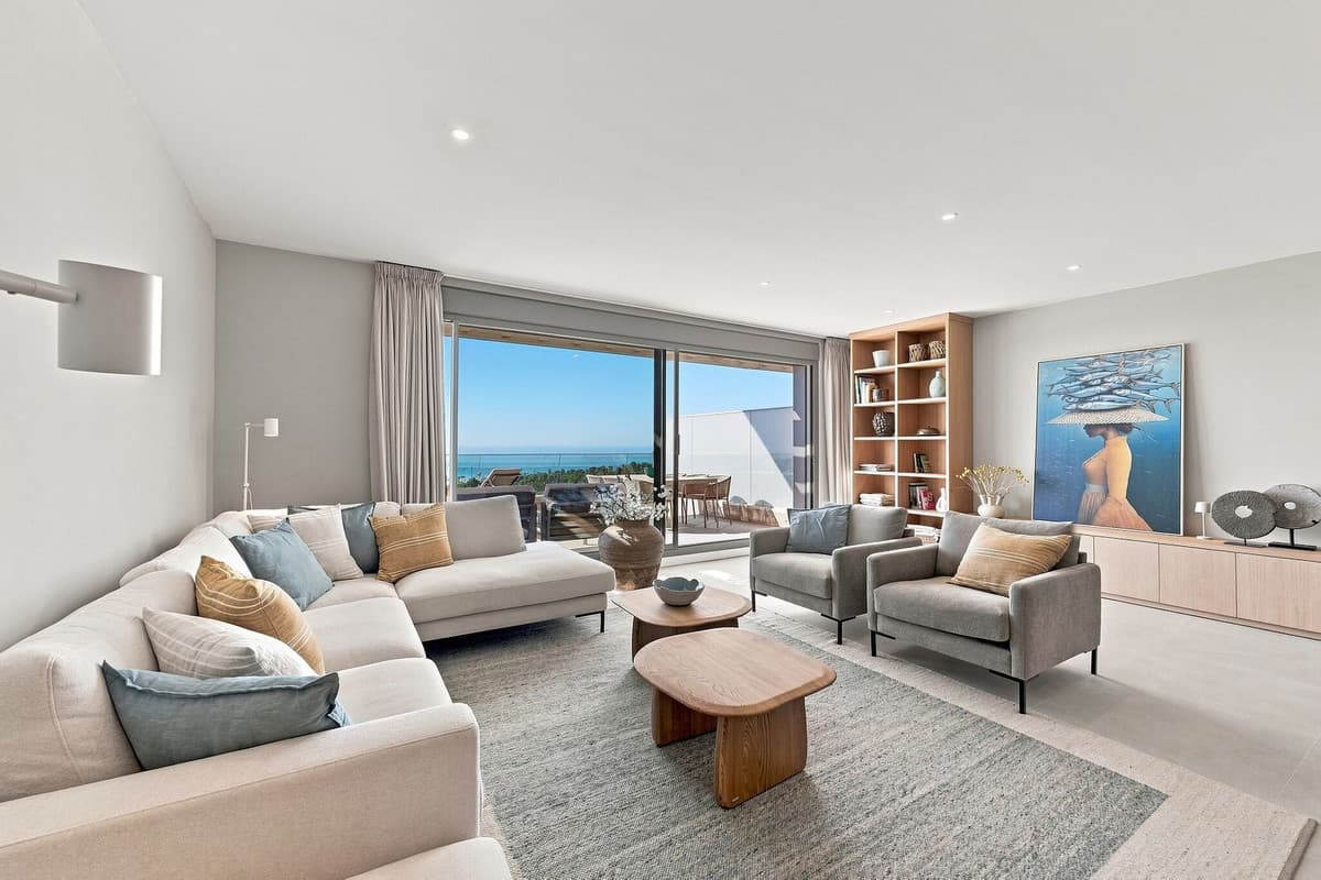 Middle Floor Apartment in Estepona — photo 4 of 10
