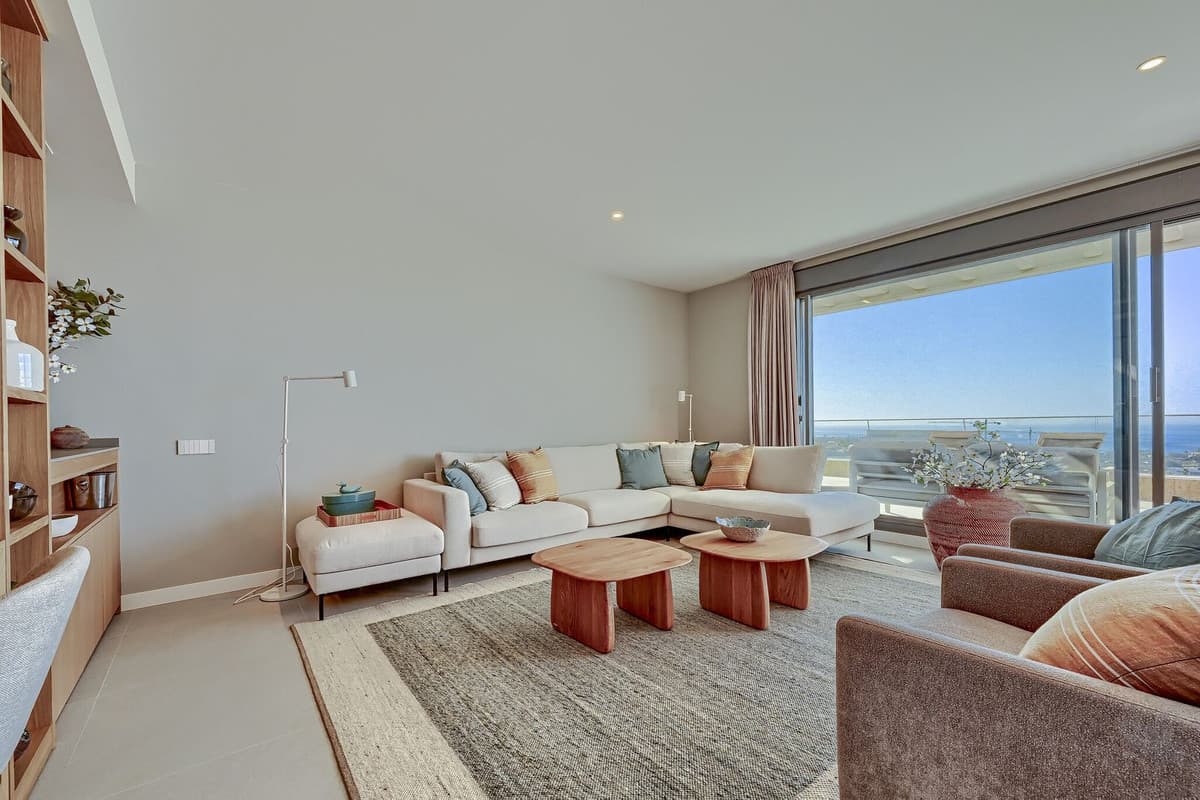 Middle Floor Apartment in Estepona — photo 6 of 10