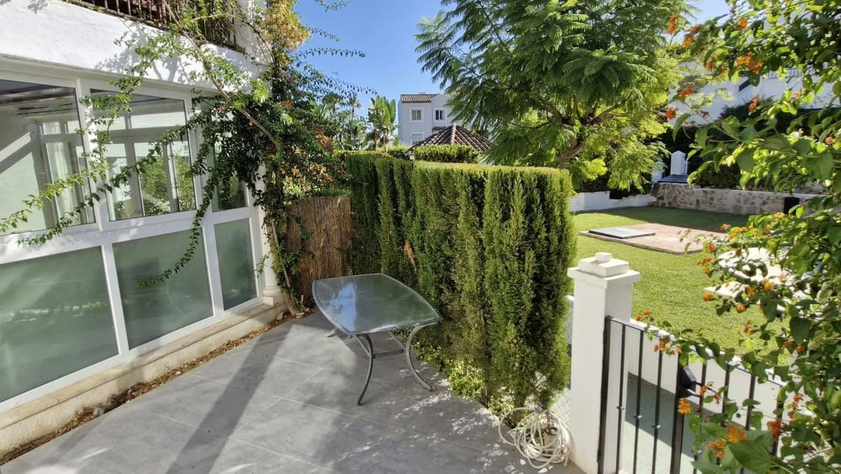 Townhouse in Nagüeles — photo 4 of 10
