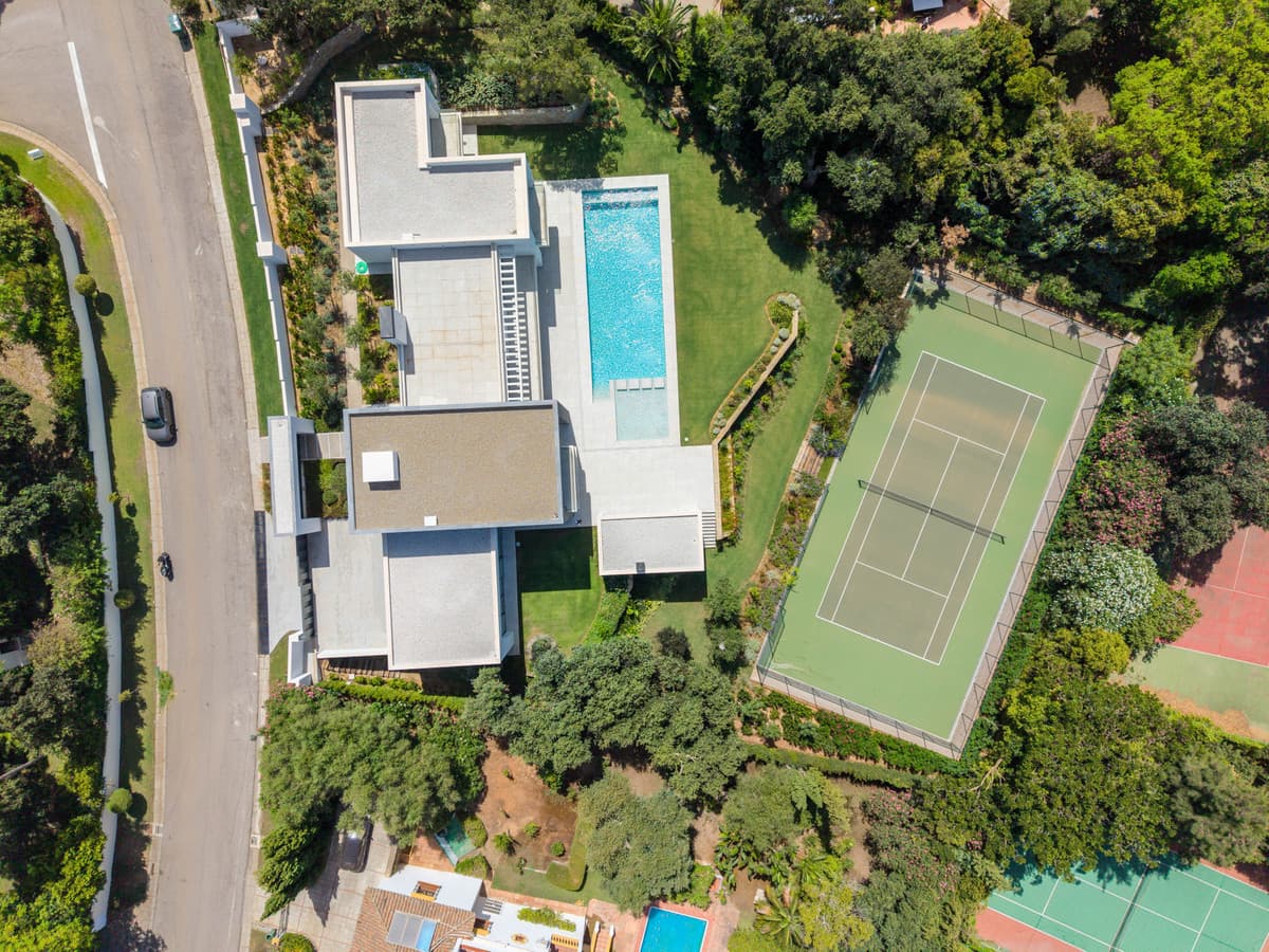 Detached Villa in Sotogrande Alto — photo 1 of 10
