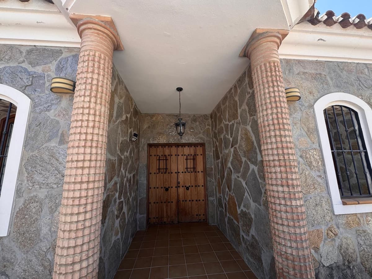 Detached Villa in Manilva — photo 3 of 10