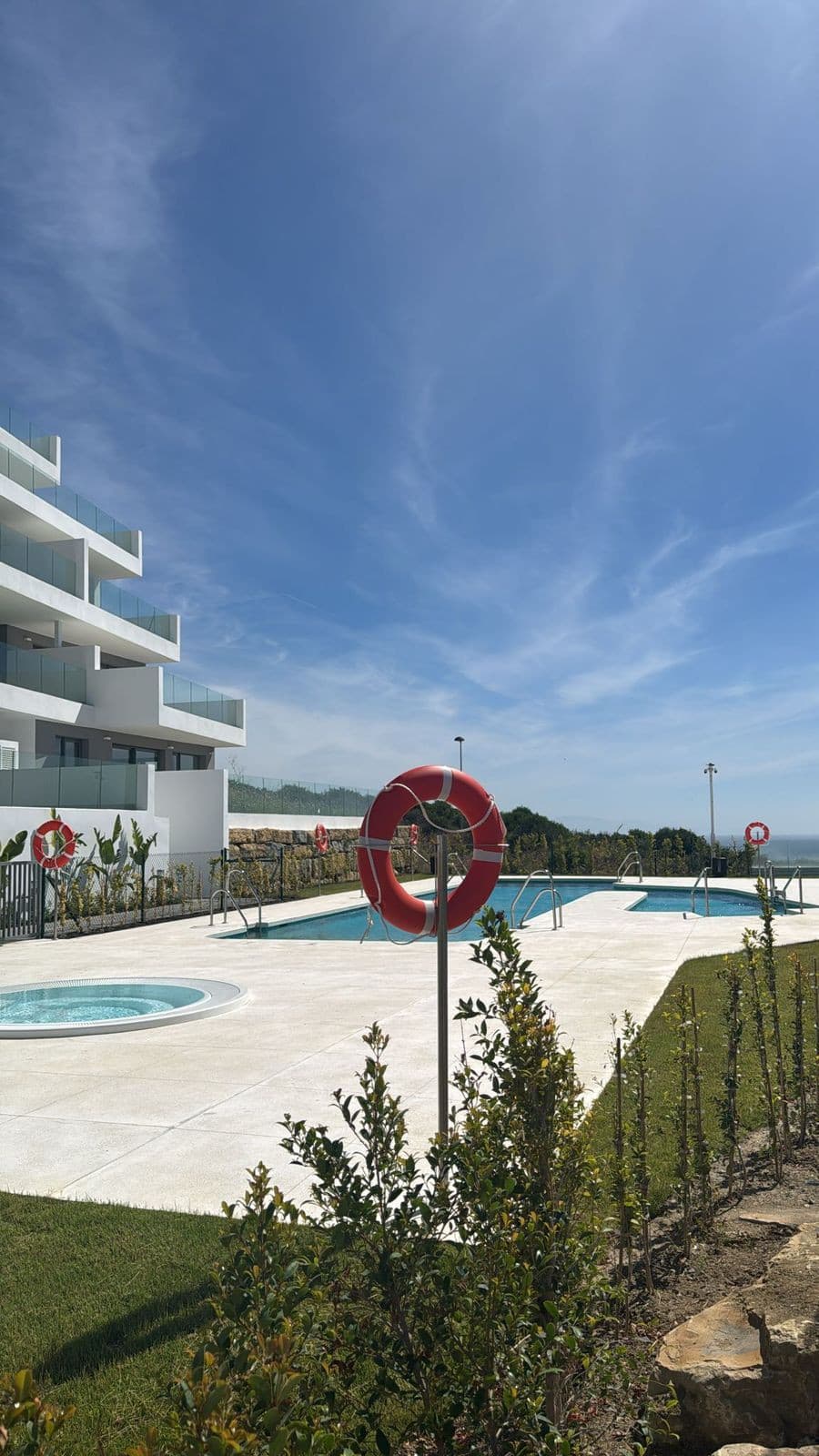 Middle Floor Apartment in La Duquesa — photo 1 of 10