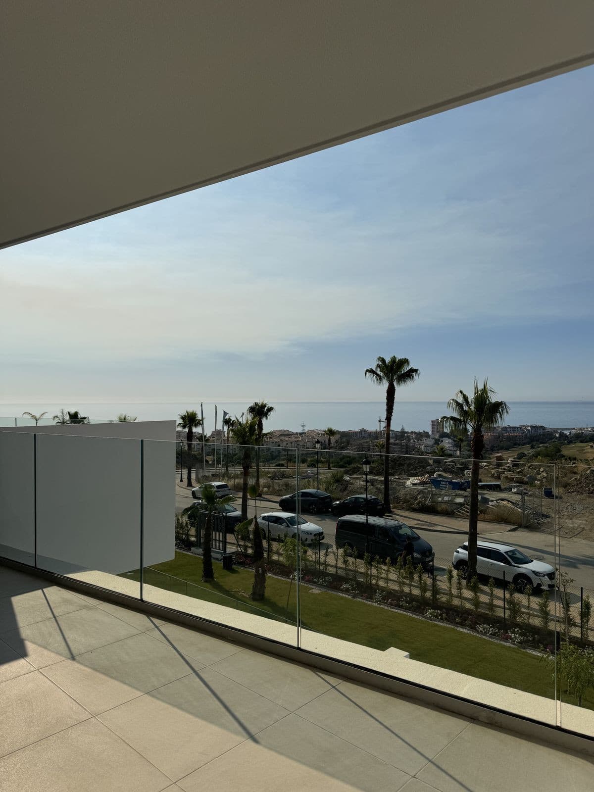 Middle Floor Apartment in La Duquesa — photo 4 of 10