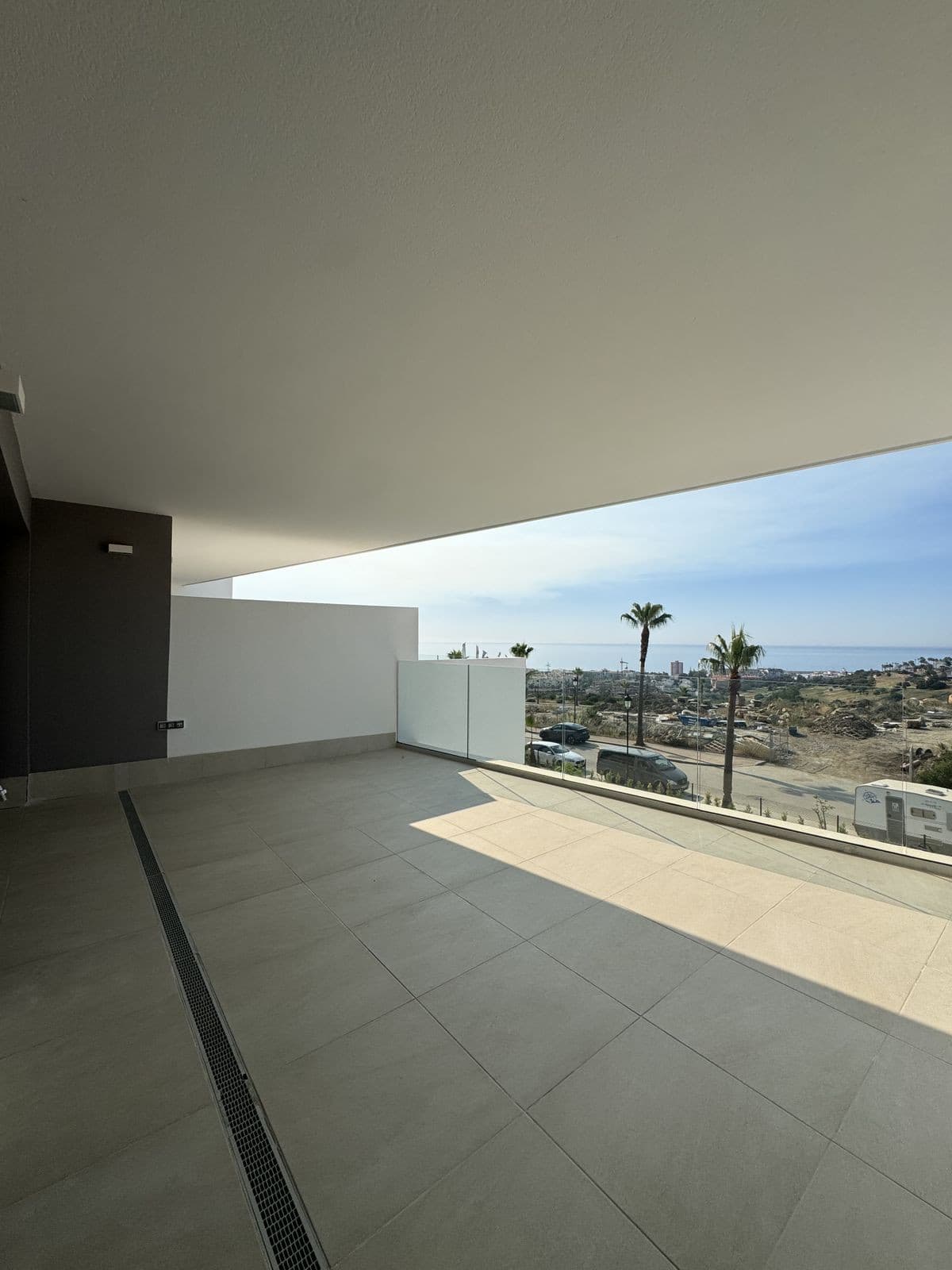 Middle Floor Apartment in La Duquesa — photo 5 of 10
