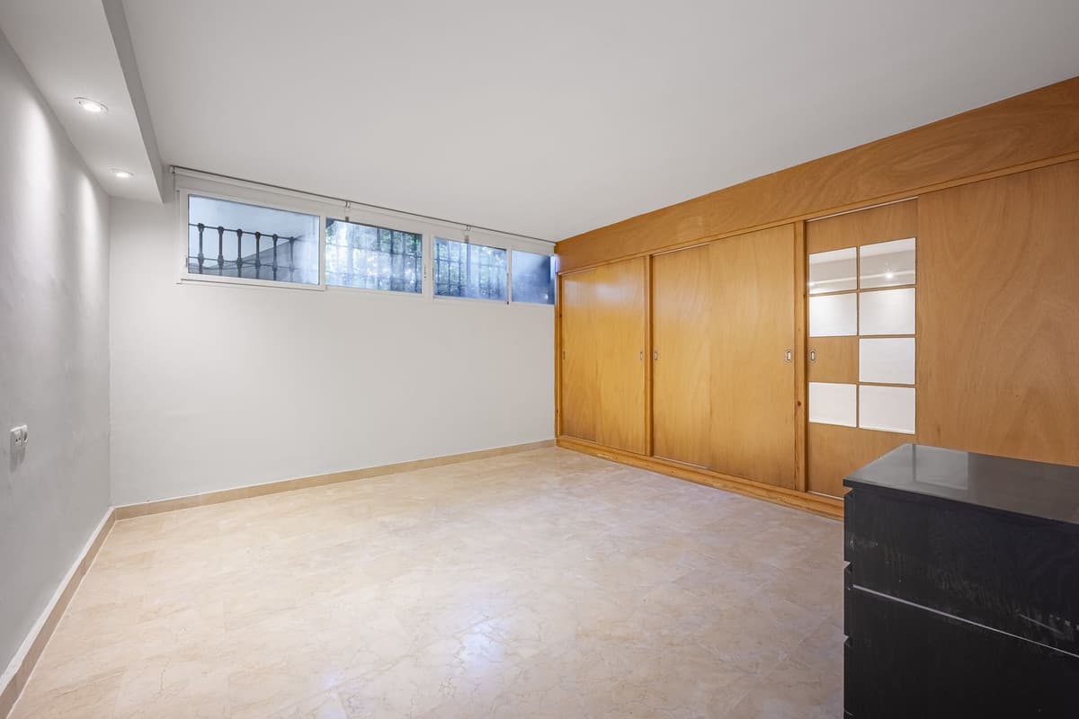 Semi-Detached House in Nueva Andalucía — photo 4 of 10