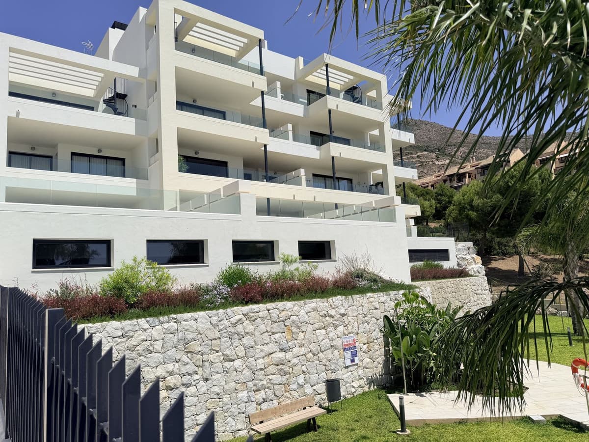Middle Floor Apartment in Benalmadena — photo 8 of 10