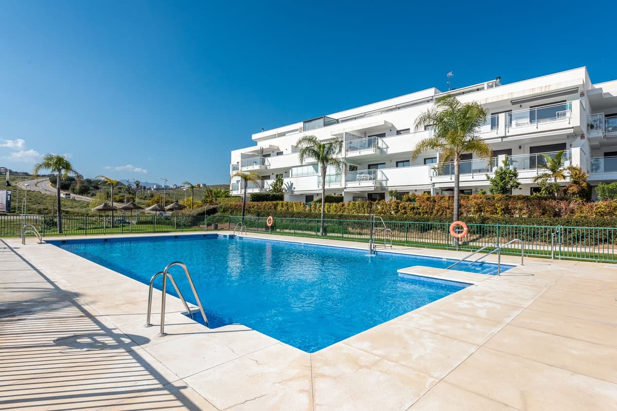 Middle Floor Apartment in La Cala de Mijas — photo 4 of 10