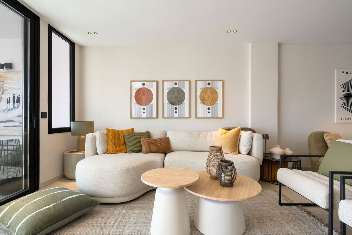 Middle Floor Apartment in Nueva Andalucía — photo 7 of 10