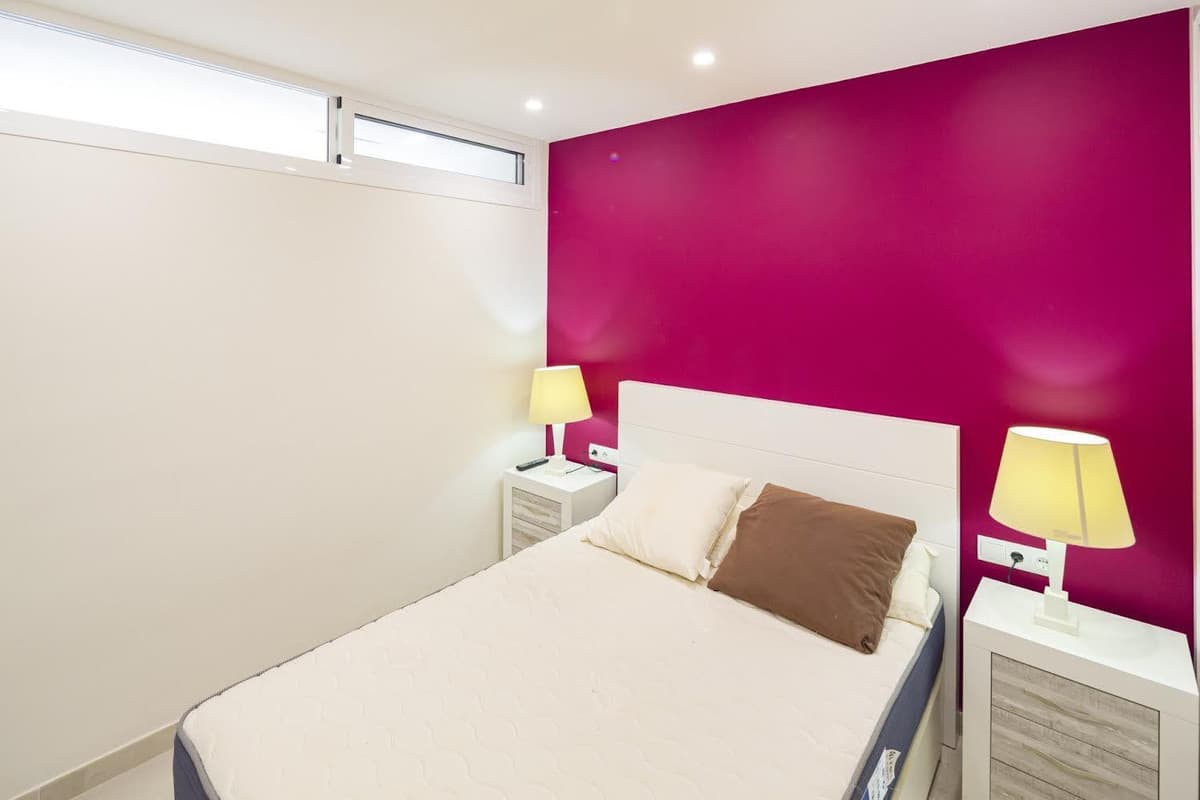 Middle Floor Apartment in Nueva Andalucía — photo 9 of 10