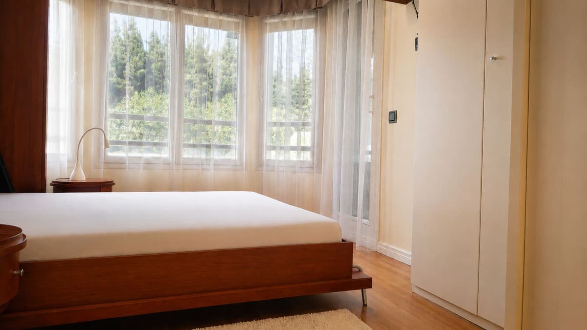 Middle Floor Apartment in Sierra Blanca — photo 6 of 10