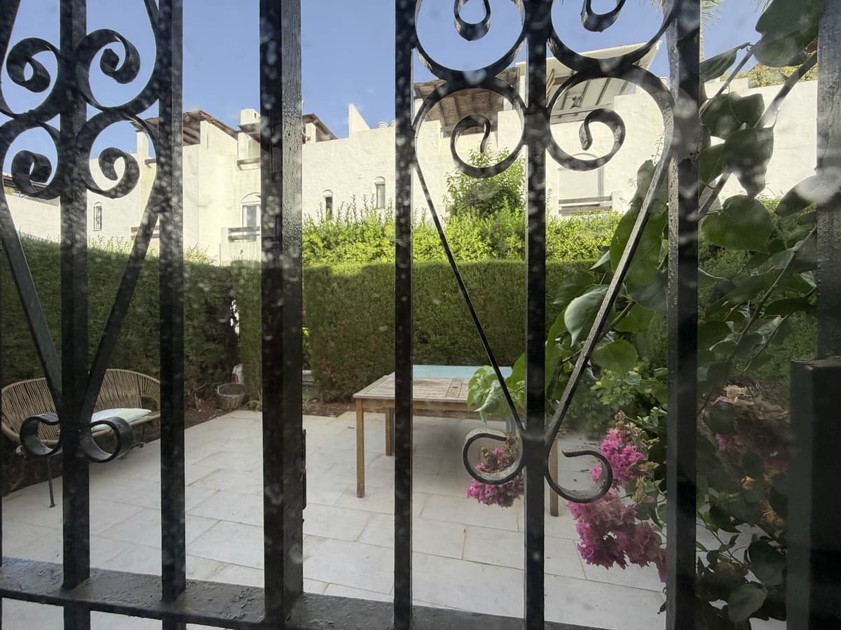 Townhouse in Guadalmina Baja — photo 10 of 10