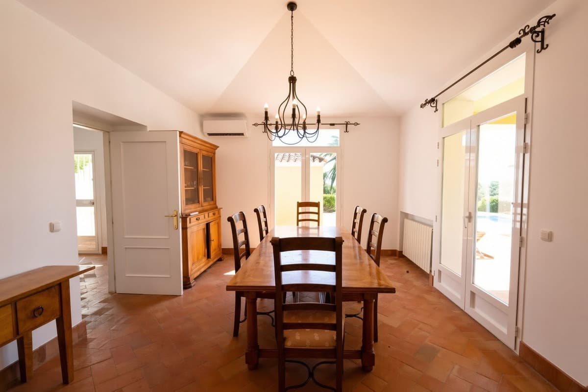 Detached Villa in Sotogrande Costa — photo 2 of 10