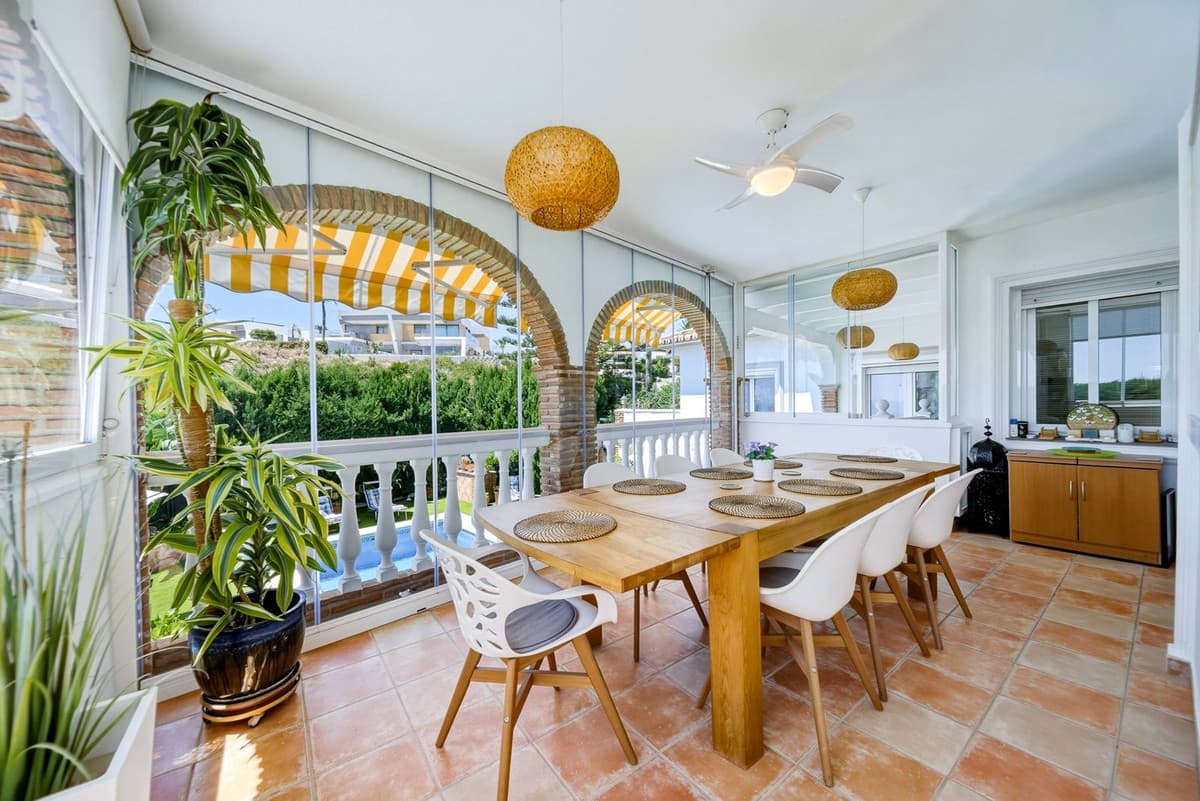Detached Villa in El Chaparral — photo 9 of 10