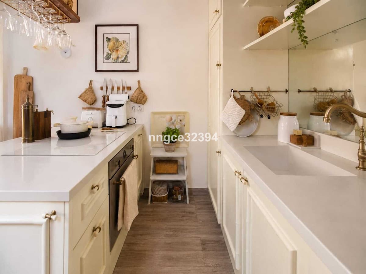 Top Floor Apartment in The Golden Mile — photo 5 of 10