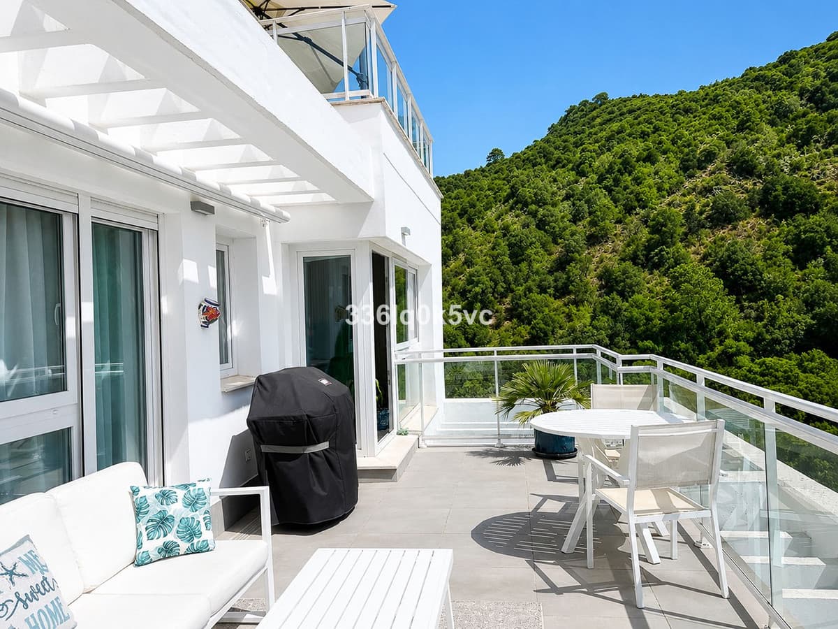Penthouse in Benahavís — photo 5 of 10