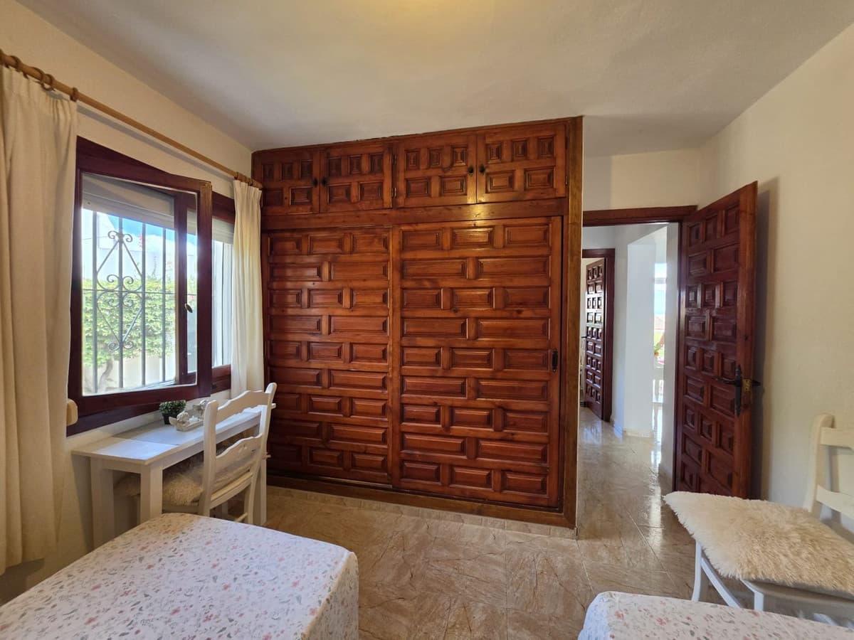 Detached Villa in Estepona — photo 5 of 10