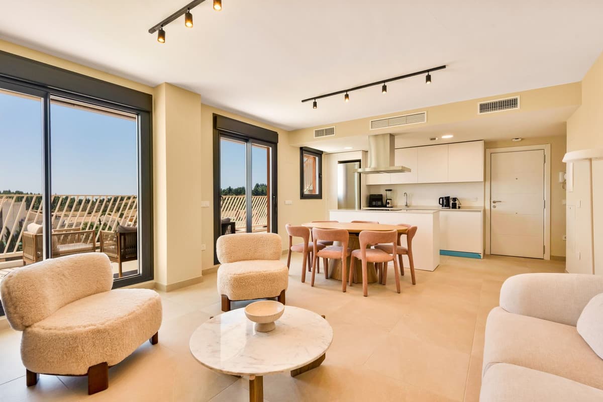 Penthouse in La Cala de Mijas — photo 3 of 10