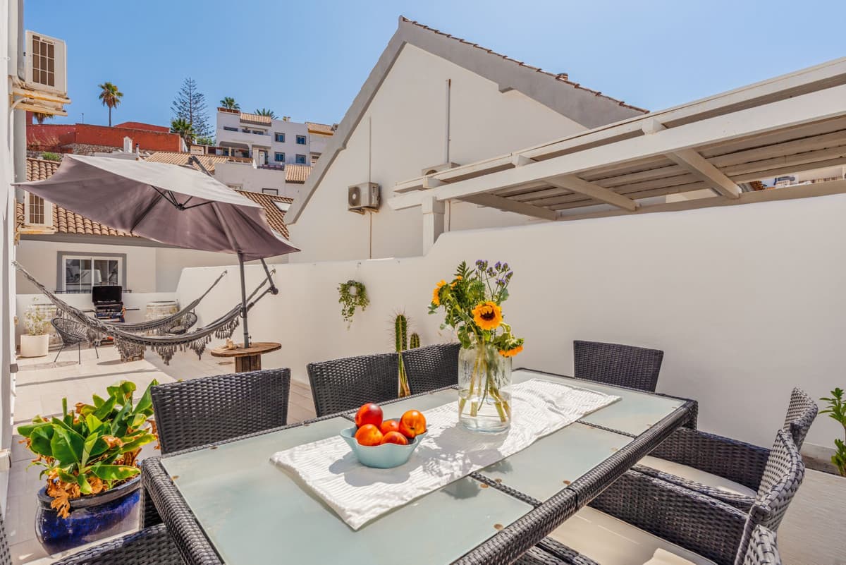Townhouse in Torreblanca — photo 1 of 10