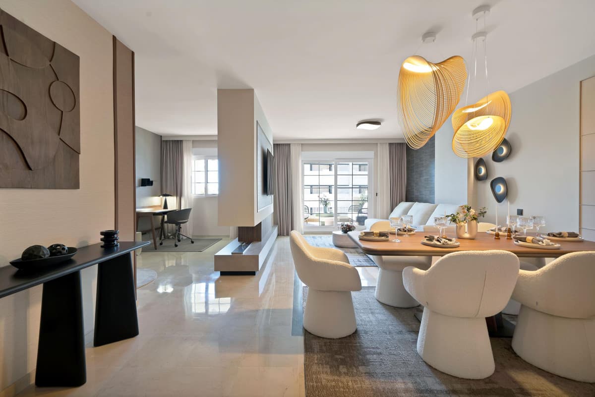 Middle Floor Apartment in Marbella — photo 1 of 10