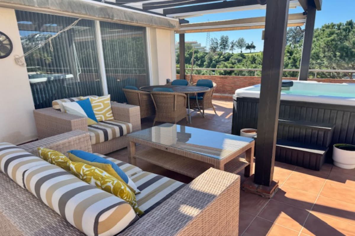 Penthouse in Riviera del Sol — photo 2 of 10
