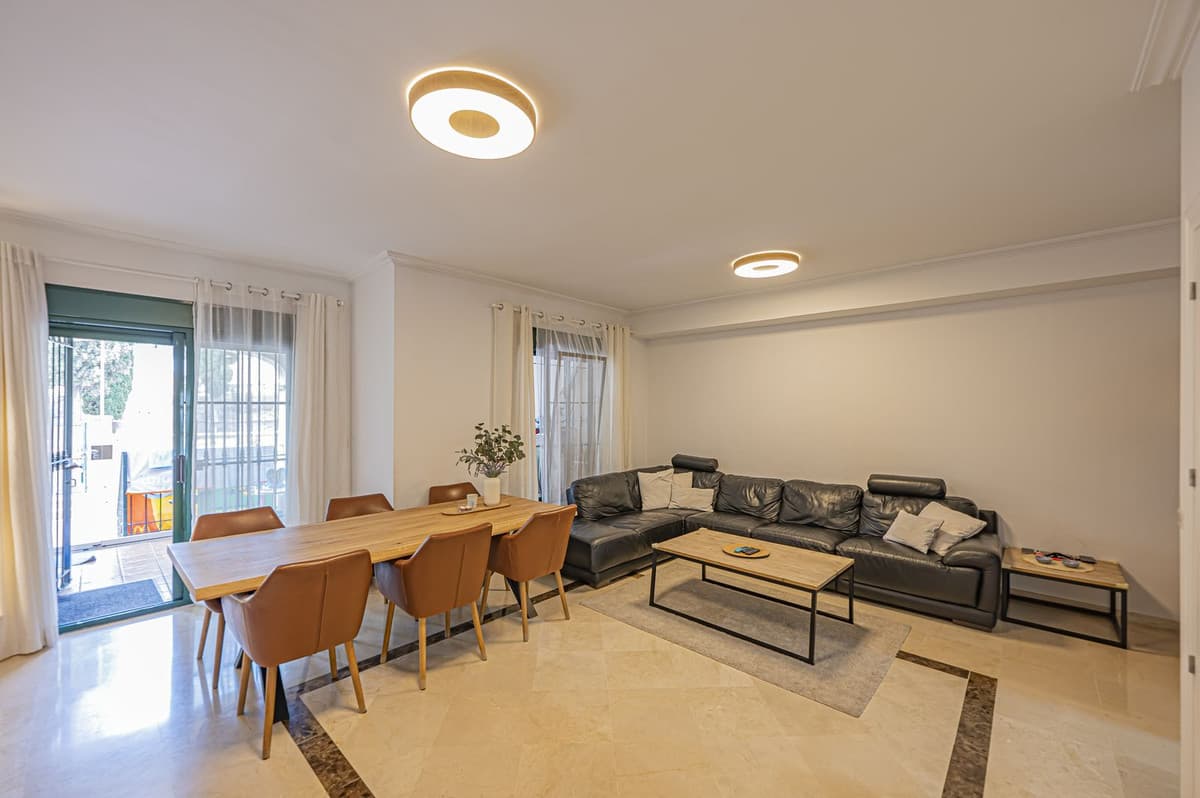 Townhouse in Nagüeles — photo 5 of 10
