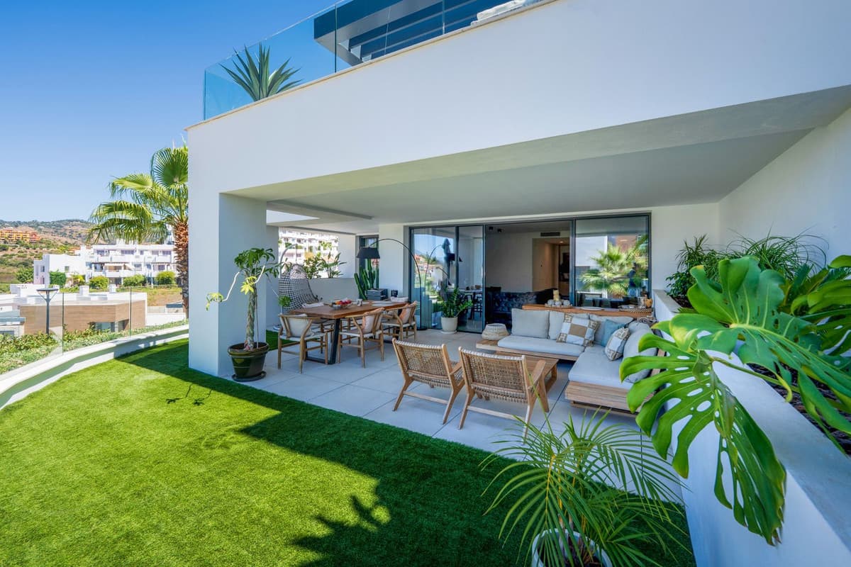 Duplex in Cabopino — photo 1 of 10