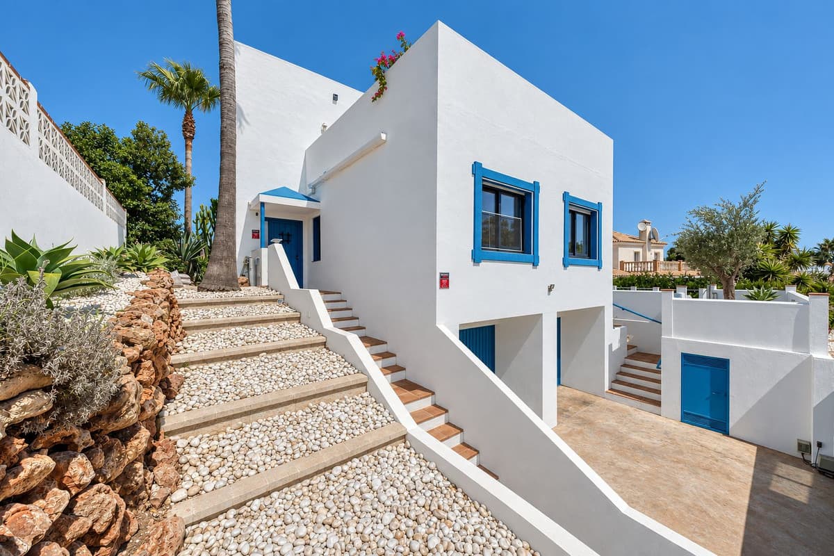 Detached Villa in Cerros del Aguila