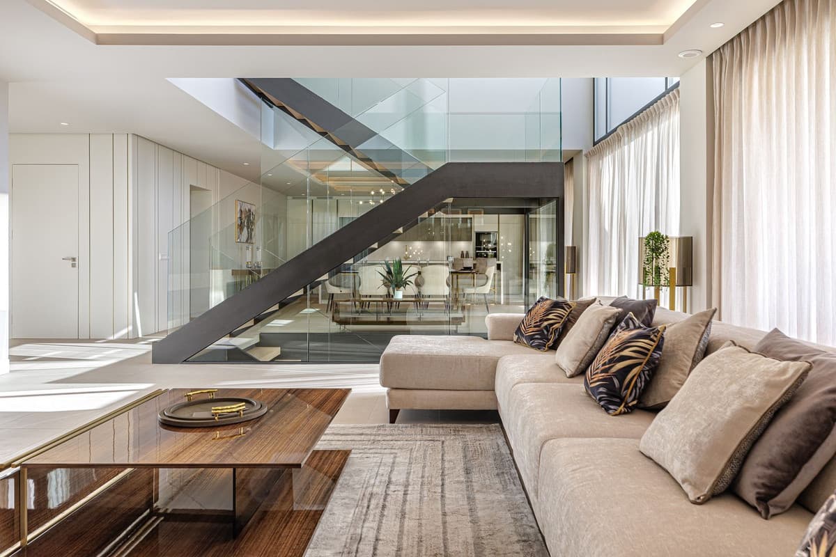 Detached Villa in El Paraiso — photo 1 of 10