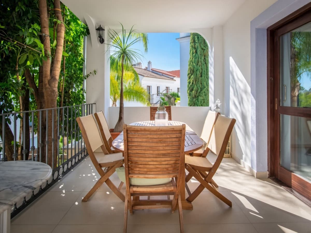 Semi-Detached House in El Paraiso — photo 5 of 10