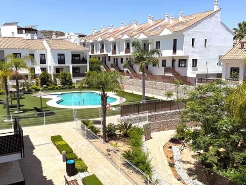 Townhouse in Riviera del Sol — photo 1 of 10