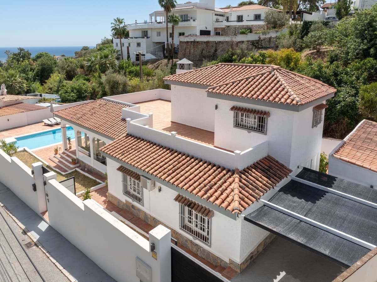 Detached Villa in Benalmadena — photo 1 of 10