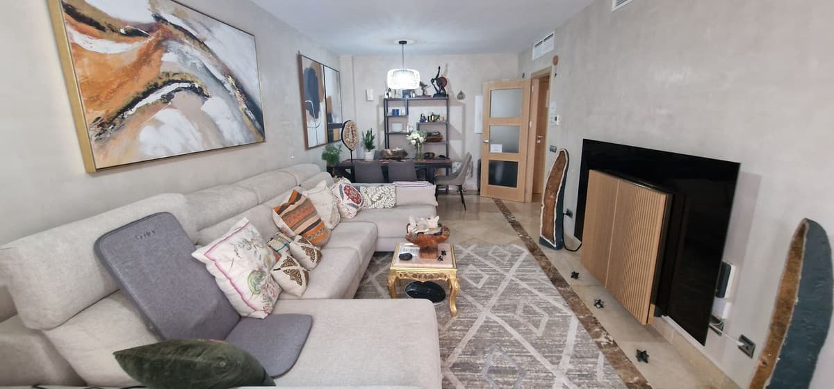 Ground Floor Apartment in La Duquesa — photo 2 of 10