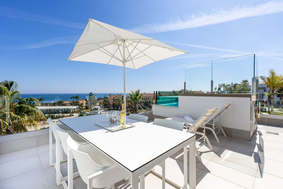 Middle Floor Apartment in Mijas — photo 2 of 10