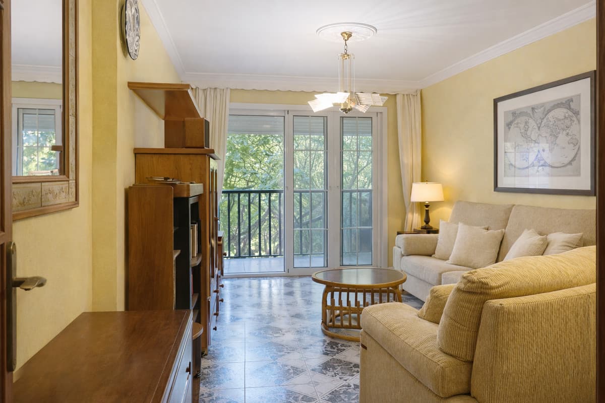 Middle Floor Apartment in Estepona — photo 4 of 10