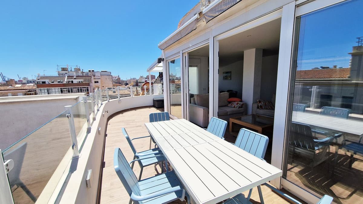 Penthouse in Málaga — photo 1 of 10