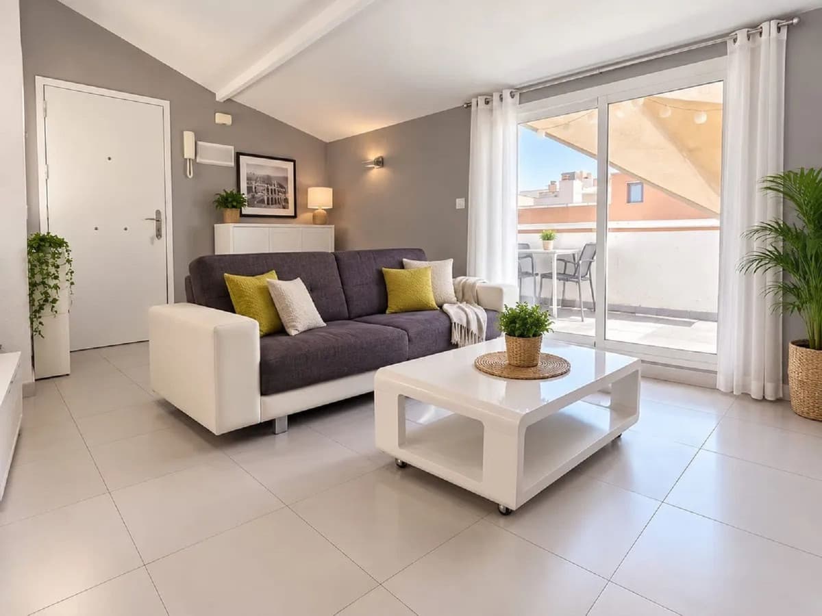 Penthouse in Málaga Centro — photo 2 of 10