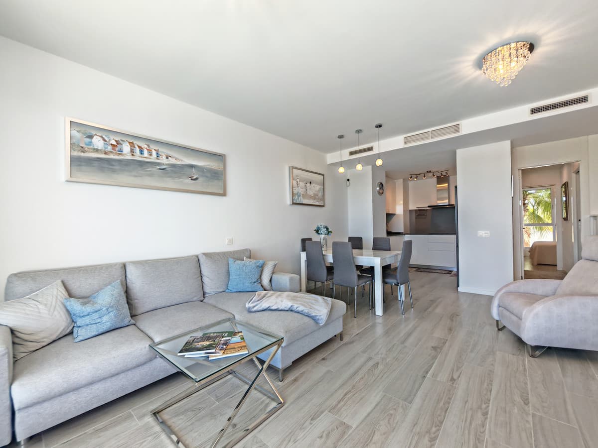 Middle Floor Apartment in Cancelada — photo 3 of 10