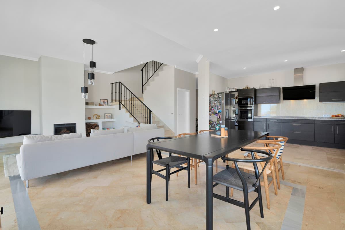 Semi-Detached House in La Mairena — photo 10 of 10