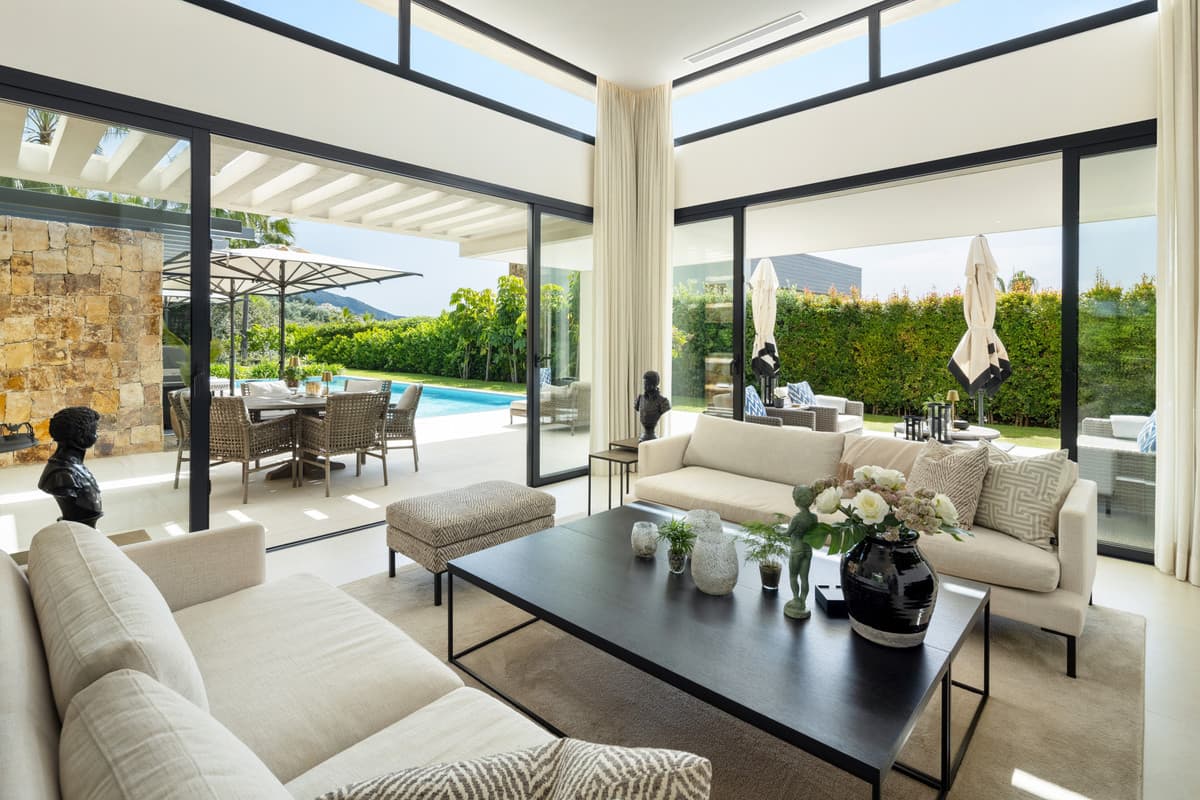 Detached Villa in Nueva Andalucía — photo 3 of 10