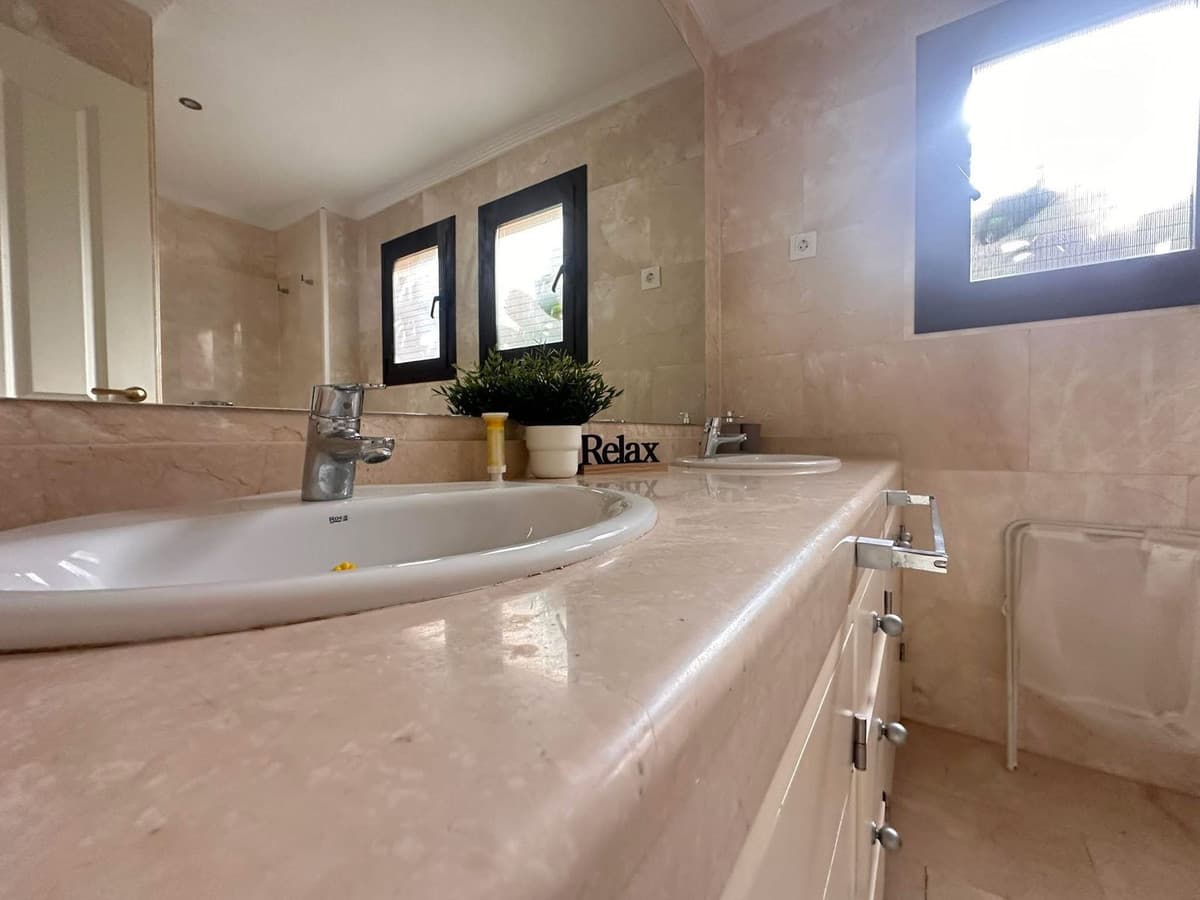 Ground Floor Apartment in Estepona — photo 6 of 10