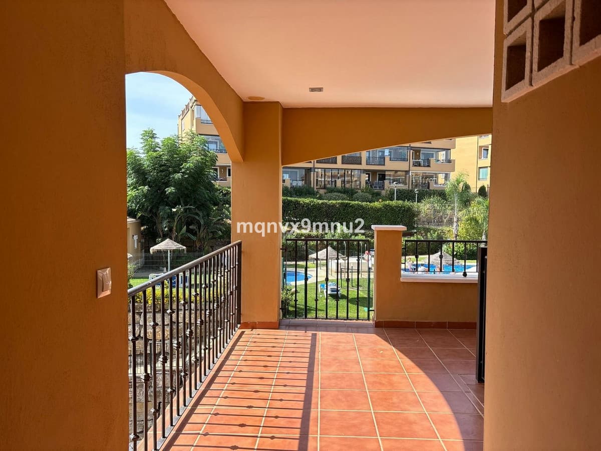 Middle Floor Apartment in La Cala de Mijas — photo 9 of 10
